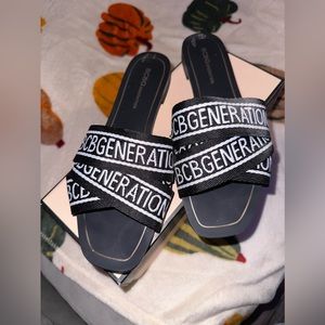 Women sandals